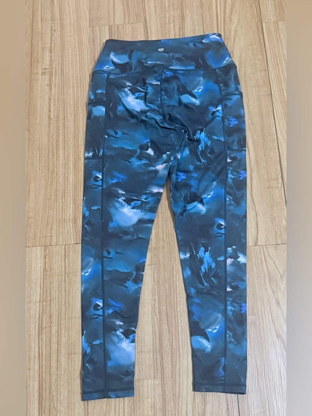 High-Rise Blue Marble Print Performance Leggings